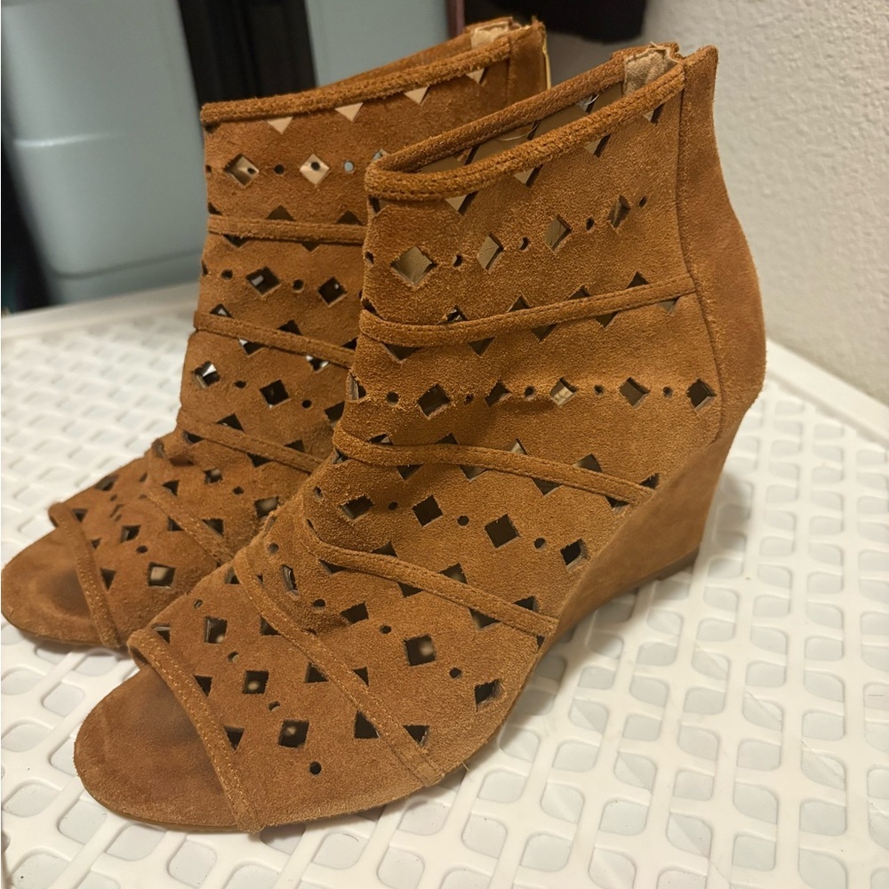 MICHAEL Michael Kors Tan Wedge Shoes with Intricate Cut-Outs